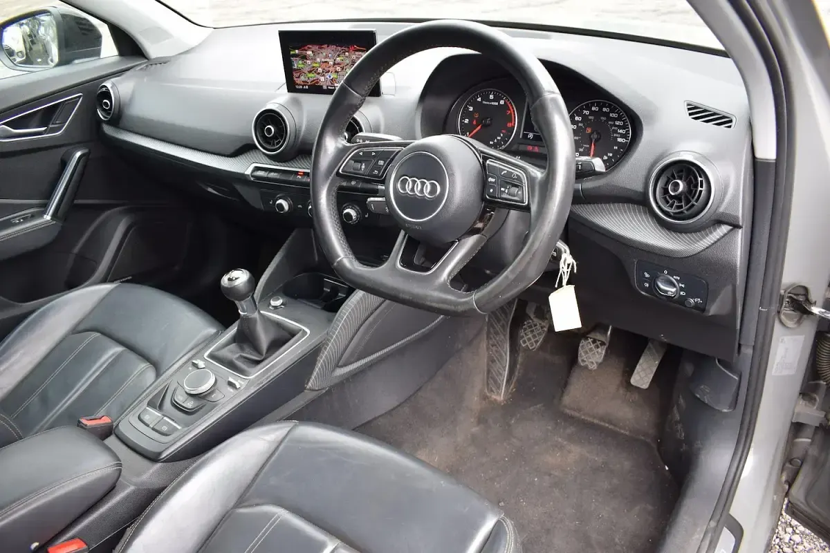 Used Audi Q2 S-Line 150 HP (110 kW) 2018 Grey SUV