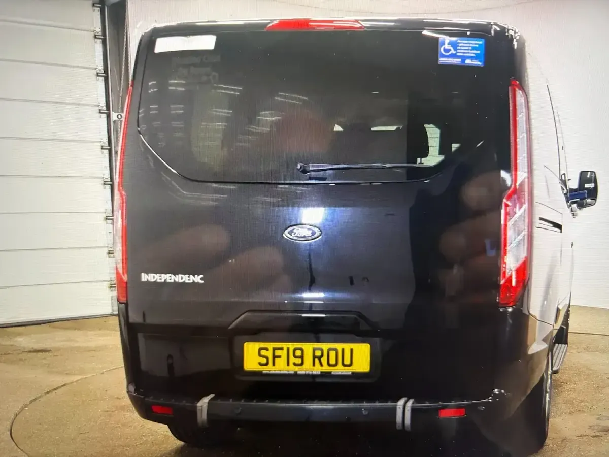 Used Ford Tourneo Titanium 130 HP (95 kW) 2019 Black MPV