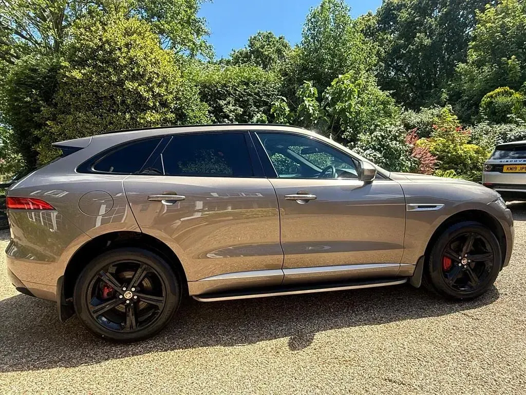 Used Jaguar F-Pace S 300 HP (220 kW) 2016 Bronze SUV