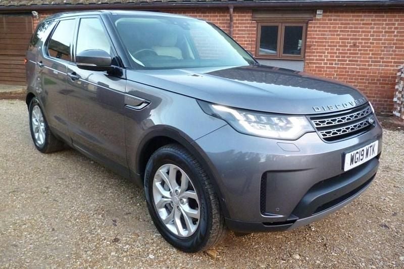 Used 2019 Land Rover Discovery 5 SE SUV | £22,495 - Image 1/1