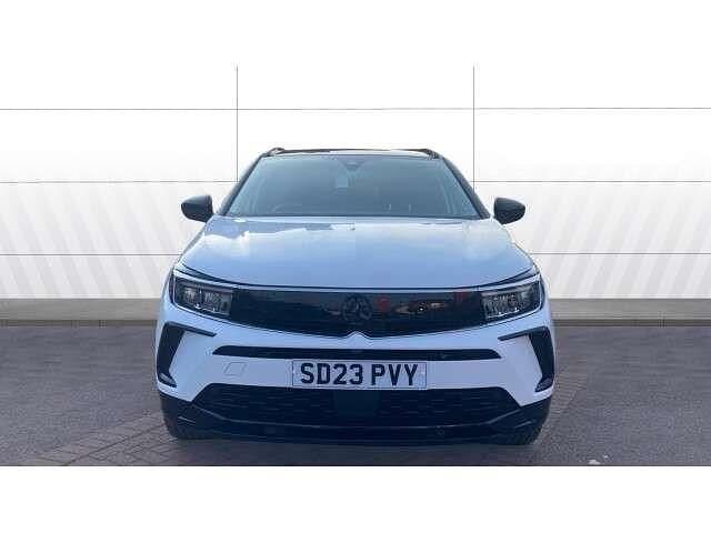 Used Vauxhall Grandland X 130 HP (95 kW) 2023 White SUV