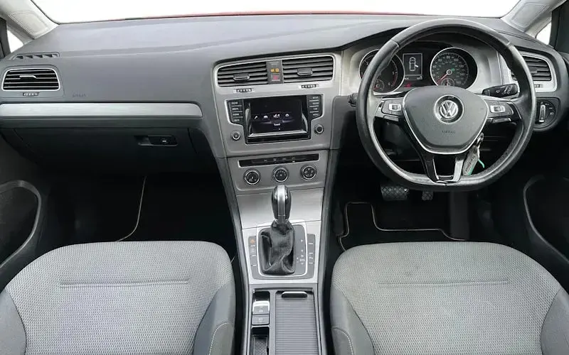 Used VW Golf VII Match 150 HP (110 kW) 2015 Red Hatchback