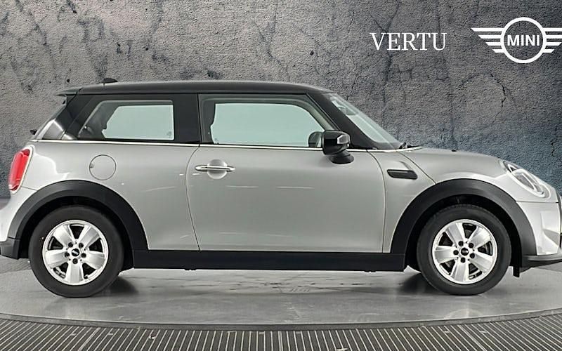 Used Mini Cooper Classic 136 HP (100 kW) 2022 Silver Hatchback