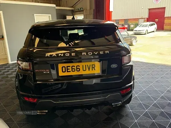 Used Land Rover Range Rover evoque HSE Dynamic 2017 Black Estate