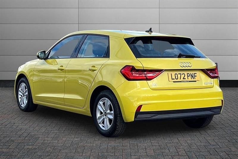 Used Audi A1 Design 110 HP (80 kW) 2023 Shell white SUV