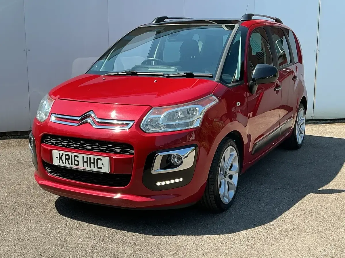 Used Citroën C3 Picasso Platinum 2016 Red MPV