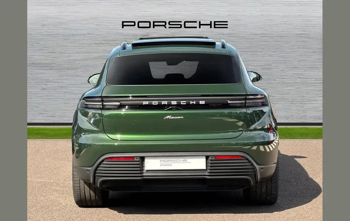 Used Porsche Macan 261 kW (355 HP) 2025 Green SUV