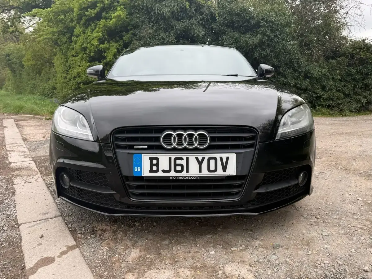 Usado Audi TT Black Edition 211 HP (155 kW) 2011 Preto Coupé