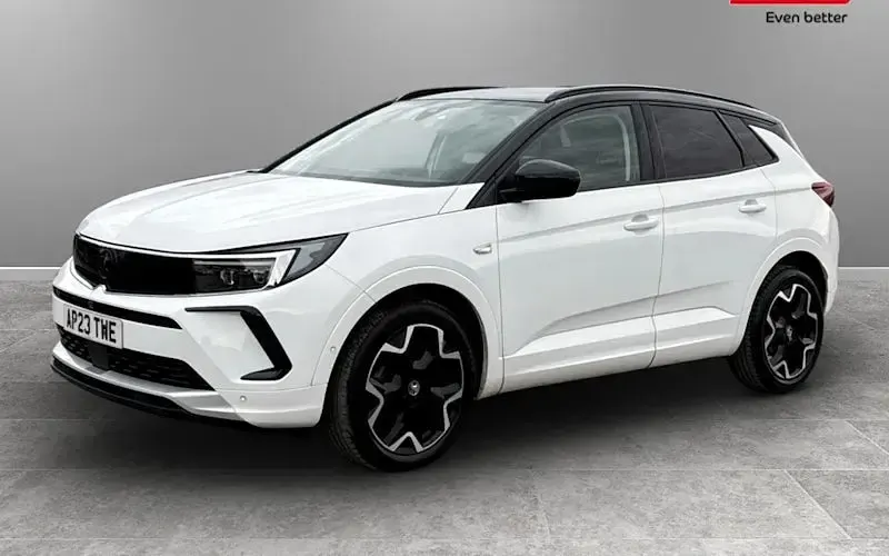 Used Vauxhall Grandland X Ultimate 131 HP (96 kW) 2023 White SUV