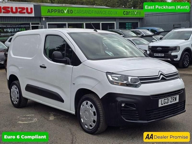 White Used 2021 Citroën Berlingo | £8,999 (Good price) - Image 1/4