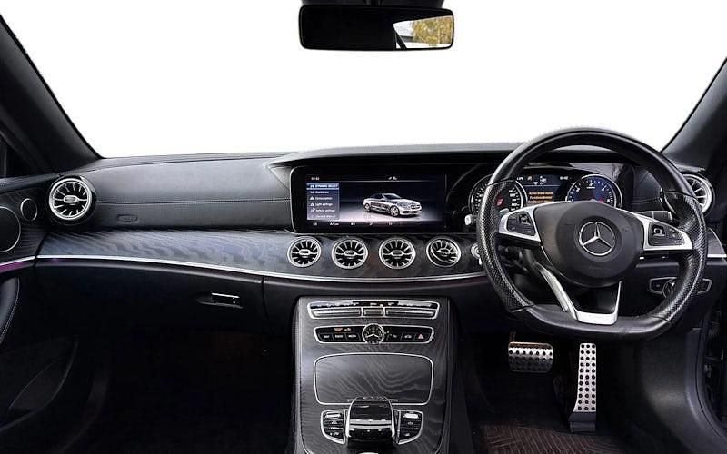 Used Mercedes E220 AMG Line Premium 194 HP (142 kW) 2020 Cabriolet