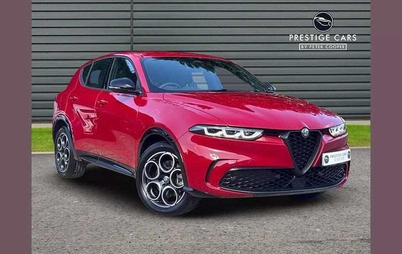 Red Used 2024 Alfa Romeo Tonale Sprint SUV | £27,491 (Fair price) - Image 1/4