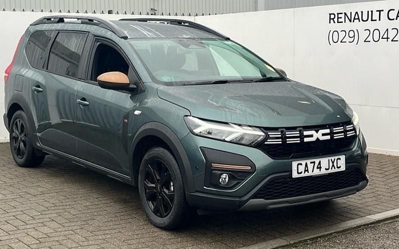 Green Used 2024 Dacia Jogger Extreme MPV | £21,363 (Fair price) - Image 1/4