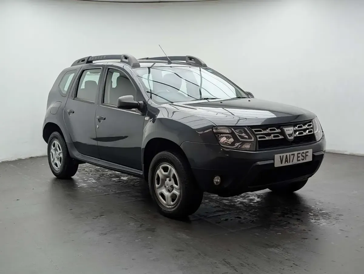 Used Dacia Duster Ambiance 110 HP (80 kW) 2017 Grey SUV