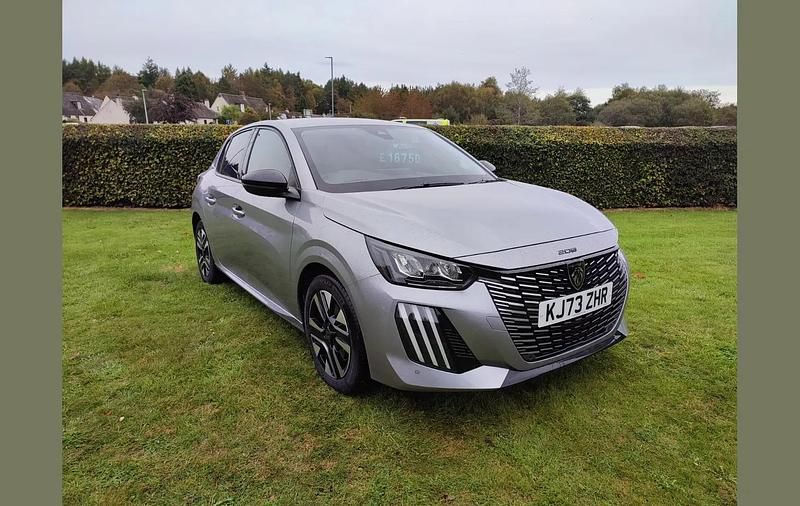 Used Peugeot 208 Allure 101 HP (74 kW) 2024 Grey Hatchback