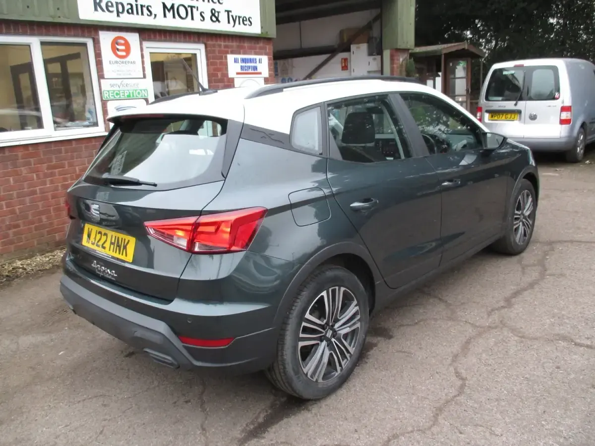 Used Seat Arona SE Technology 2022 Green SUV