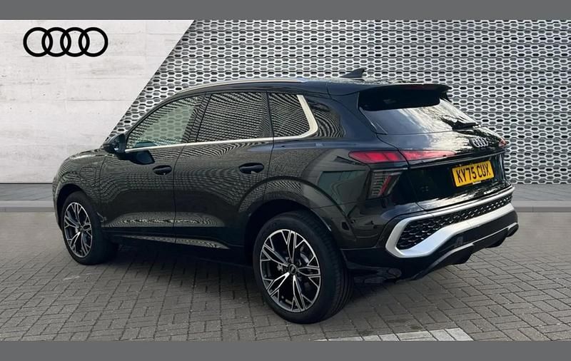 New Audi Q3 S-Line 267 HP (196 kW) 2025 Black SUV