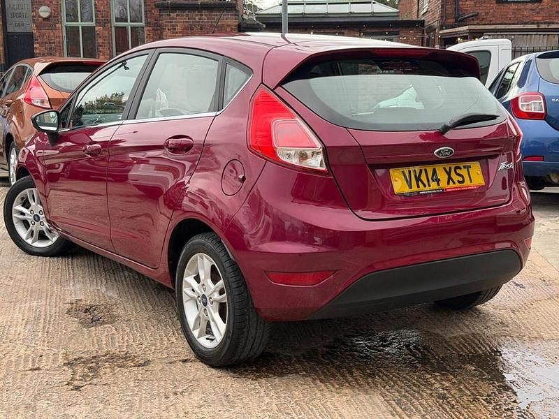 Used Ford Fiesta Zetec 2014 Red Hatchback