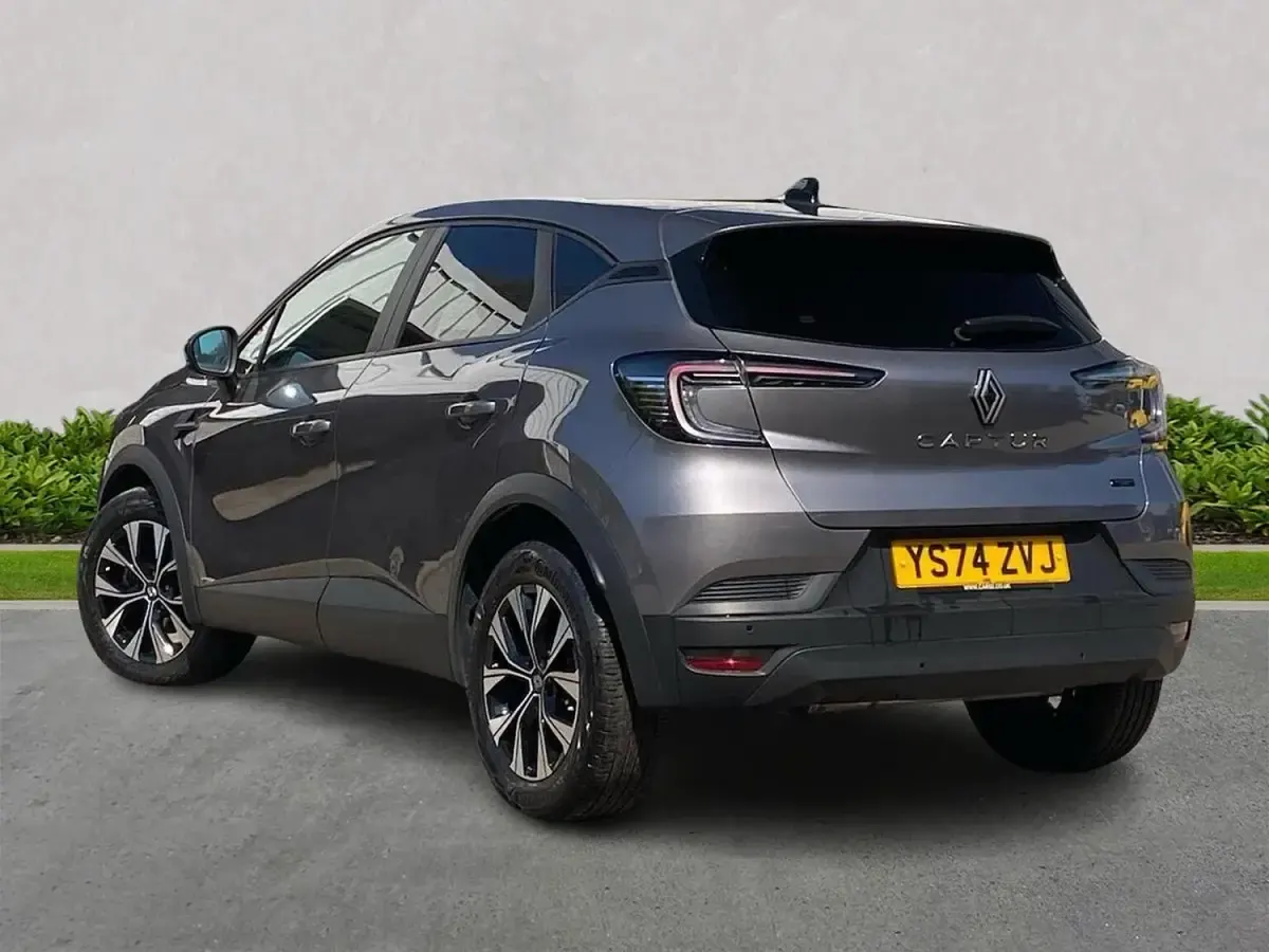 Gebraucht Renault Captur Evolution 145 PS (106 kW) 2024 Grau SUV
