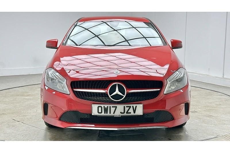 Used Mercedes A160 Executive 2017 Red Hatchback
