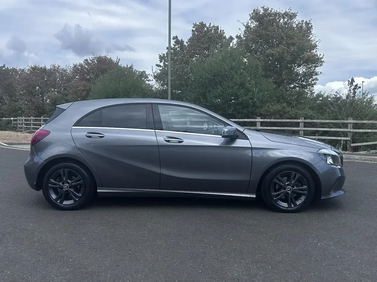 Used Mercedes A180 SE 109 HP (80 kW) 2017 Grey Hatchback