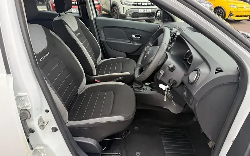 Used Dacia Sandero Essentiel 90 HP (66 kW) 2019 White Hatchback