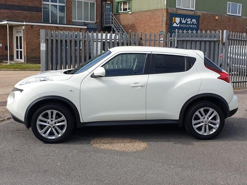 Used Nissan Juke Acenta 117 HP (86 kW) 2012 White SUV