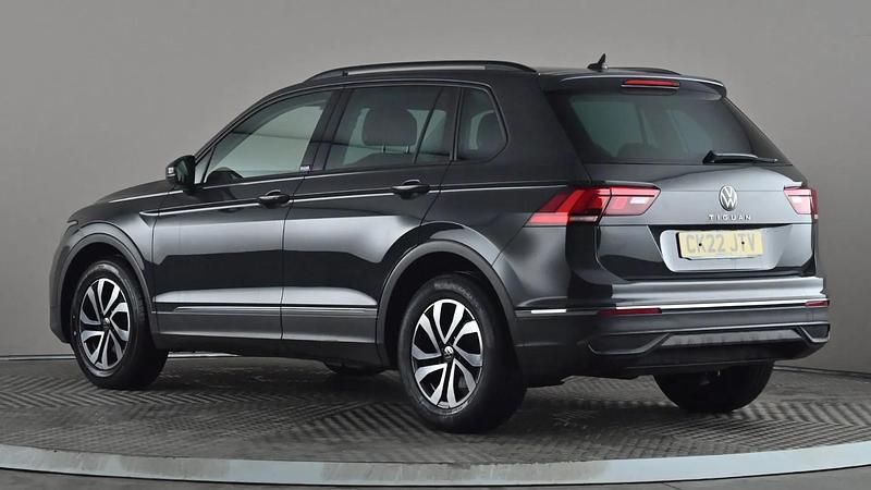 Used VW Tiguan Active 150 HP (110 kW) 2022 Grey SUV