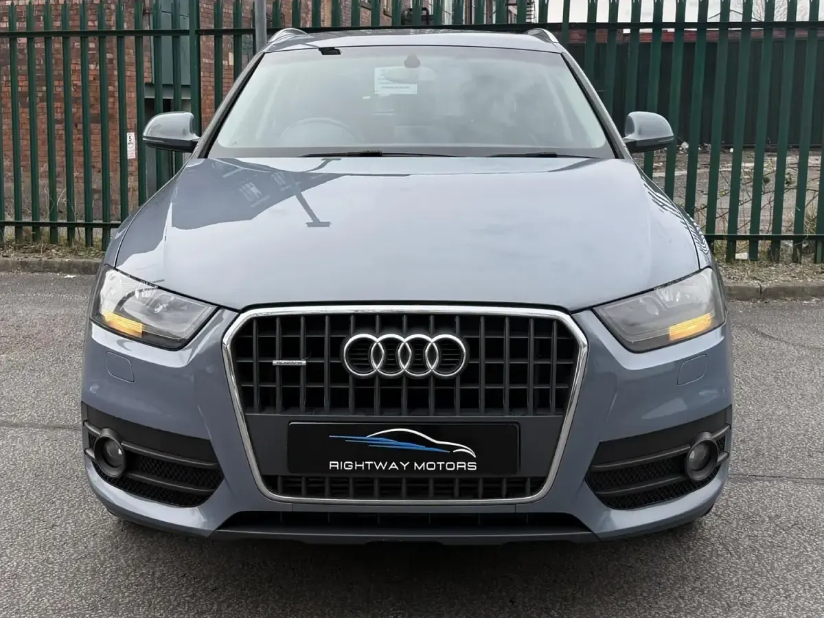 Second-hand Audi Q3 Performance 170 CP (125 kW) 2012 Albastru SUV