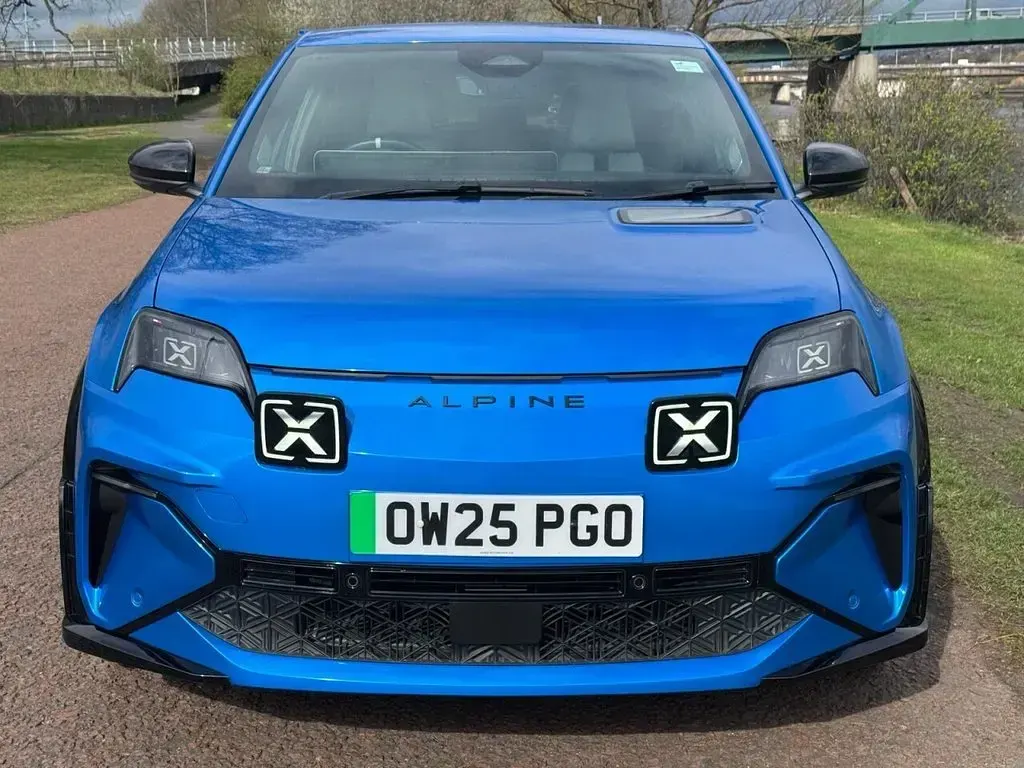 Used Alpine A290 161 kW (220 HP) 2025 Blue Hatchback