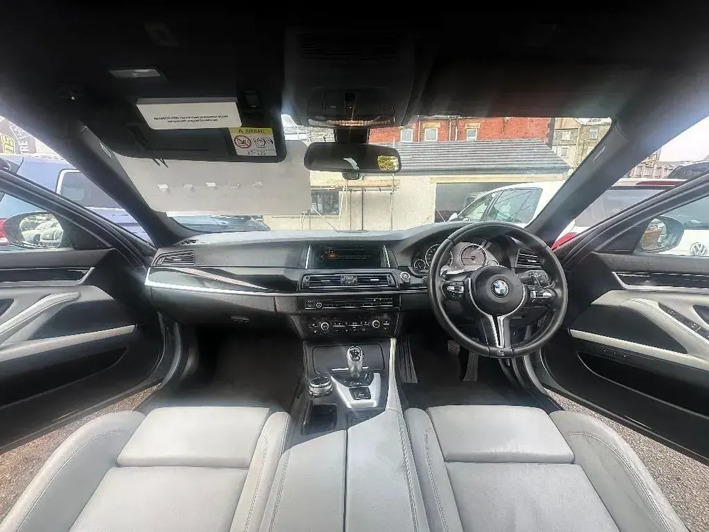 Used BMW M5 M Sport 552 HP (405 kW) 2014 Blue Sedan