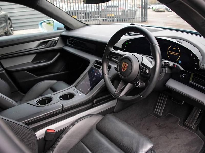 Used Porsche Taycan Sport Turismo 500 kW (680 HP) 2023 Blue Estate