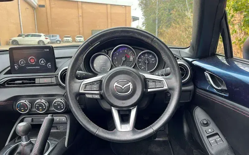 Used Mazda MX5 Inclusive 132 HP (97 kW) 2019 Blue Cabriolet