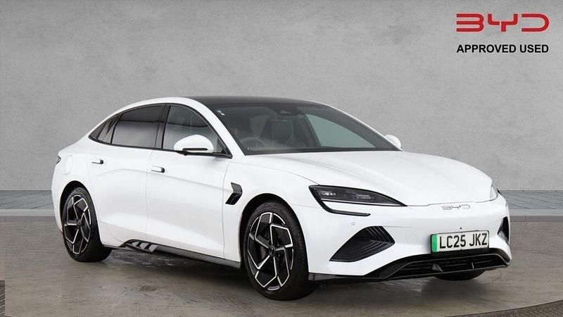 White Used 2025 BYD Seal Sedan | £34,994 (Good price) - Image 1/3