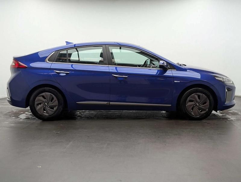 Used Hyundai Ioniq Premium 141 HP (103 kW) 2018 Blue Hatchback