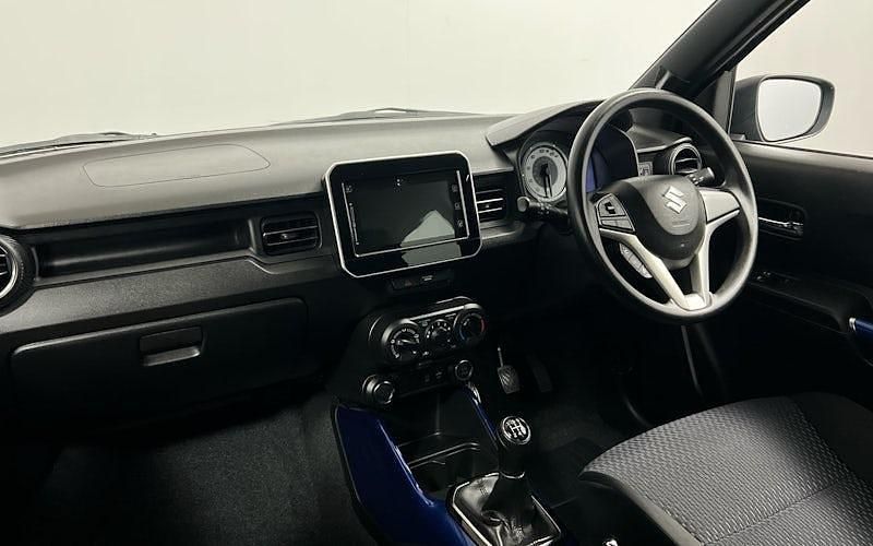 Usado Suzuki Ignis SZ-T 83 HP (61 kW) 2023 Preto SUV