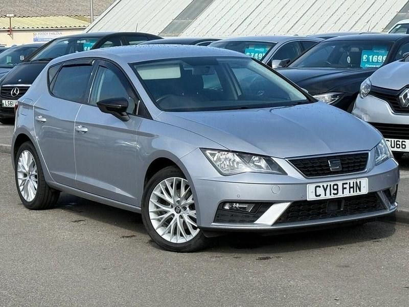 Silver Used 2019 Seat Leon SE Dynamic Hatchback | £11,295 (Fair price) - Image 1/4