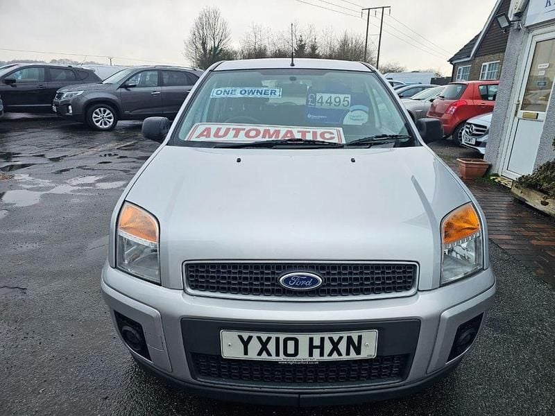 Used Ford Fusion Zetec 2010 Silver Hatchback
