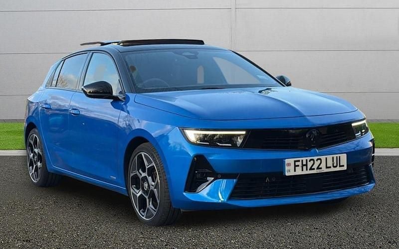 Used Vauxhall Astra Ultimate 131 HP (96 kW) 2025 Hatchback