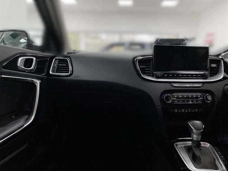 Used Kia XCeed 2021 White SUV