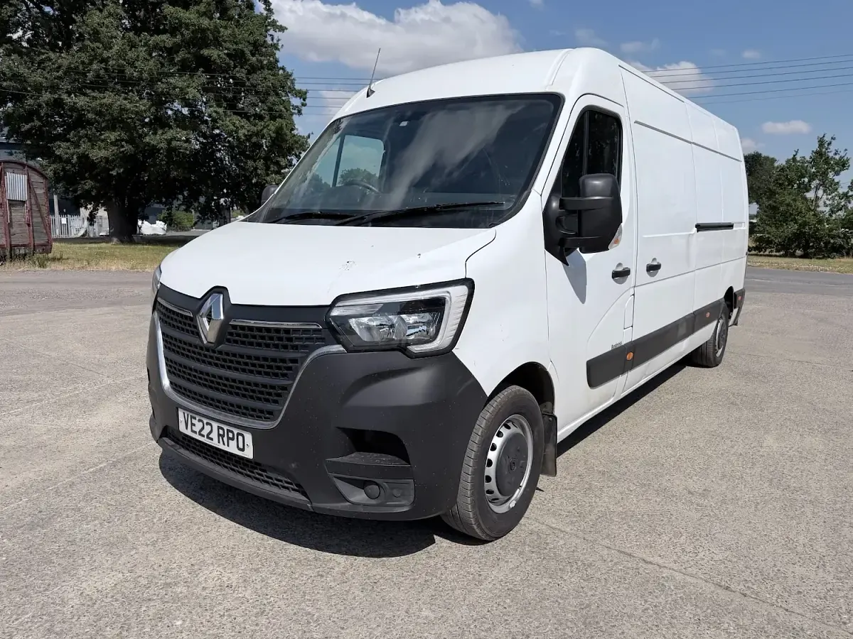 Used Renault Master Business 2022 White MPV
