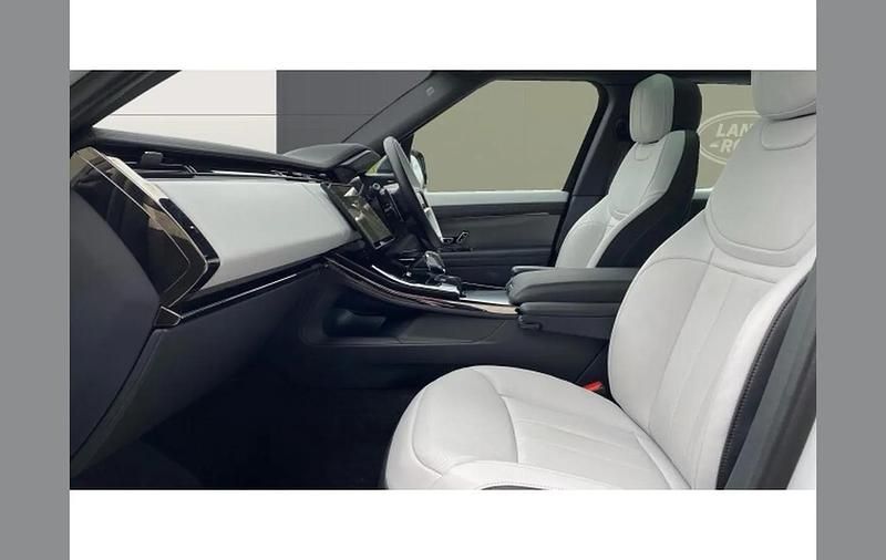 Used Land Rover Range Rover Sport SE Dynamic 300 HP (220 kW) 2024 White SUV