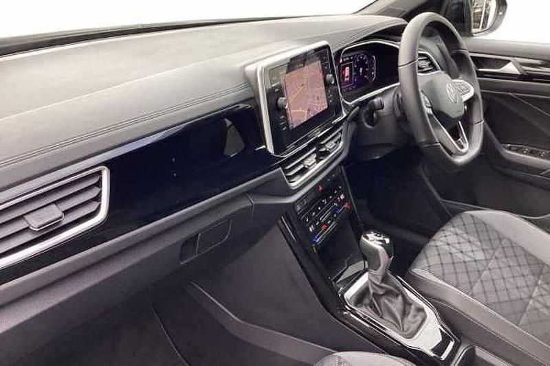 Used VW T-Roc R-line 150 HP (110 kW) 2025 Black SUV