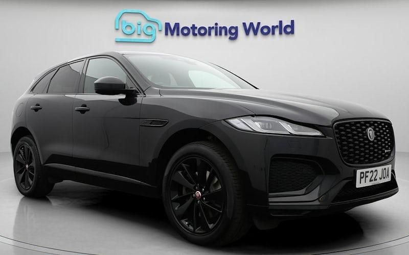 Second-hand Jaguar F-Pace R-Dynamic 204 CP (150 kW) 2022 Negru SUV