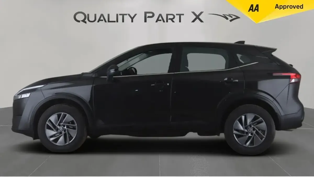 Used Nissan Qashqai Acenta Premium 158 HP (116 kW) 2022 Black SUV