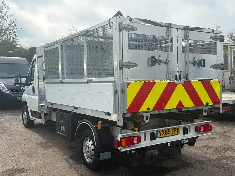 Käytetty Peugeot Boxer 2019 Valkoinen Van