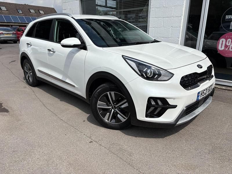White Used 2021 Kia Niro 3 SUV | £17,795 (Fair price) - Image 1/4