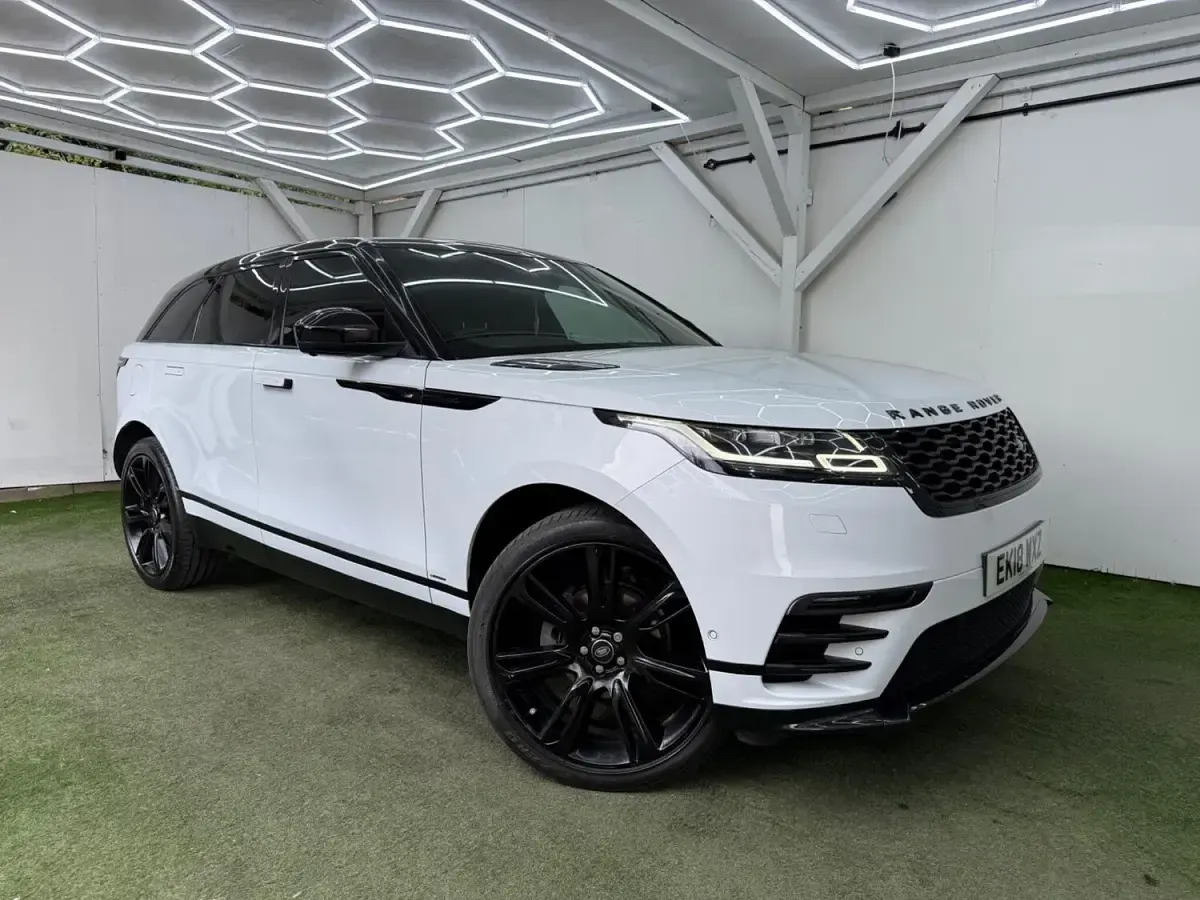 Used Land Rover Range Rover Velar SE Dynamic 236 HP (173 kW) 2018 White SUV