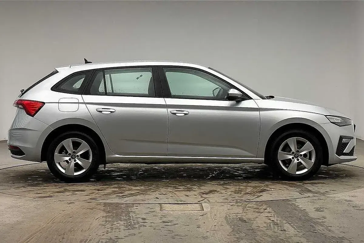 Used Skoda Scala SE 113 HP (83 kW) 2025 Brilliant silver metallic Hatchback