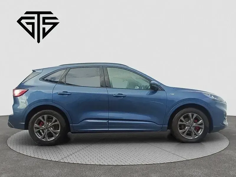 Usado Ford Kuga ST-Line 190 HP (139 kW) 2020 Azul SUV